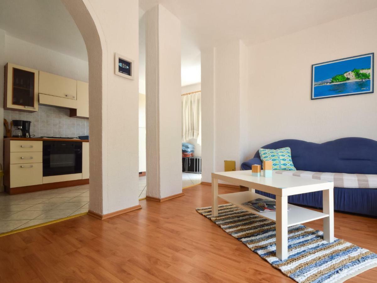 Apartment Mara-1 By Interhome Anić Екстериор снимка